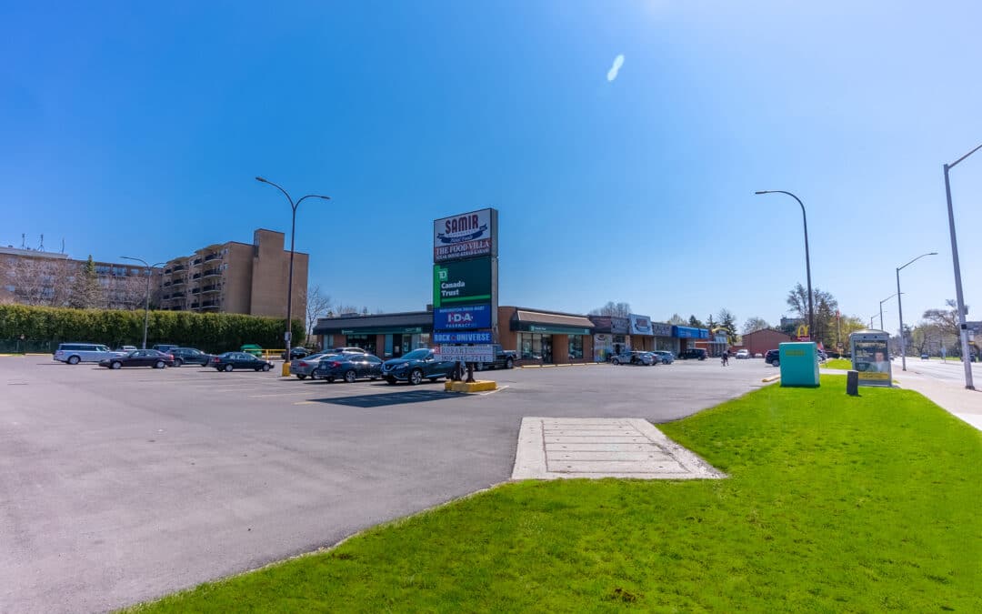 Guelph Line Plaza